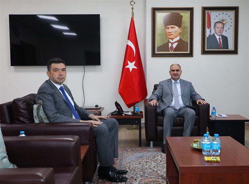 Göreve Yeni Başlayan Karatay Kaymakamı İle İlçemize Sunulacak Hizmetler Değerlendirildi